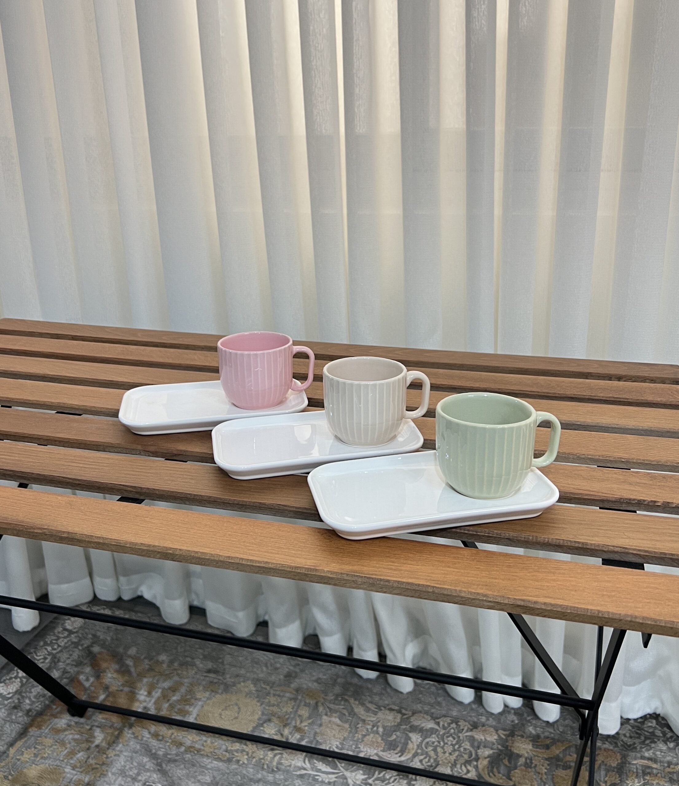 فنجان نعلبکی شیاردار سرامیکی آرتا